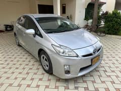 Toyota Prius model 2011 registered 2014 mlair cantt