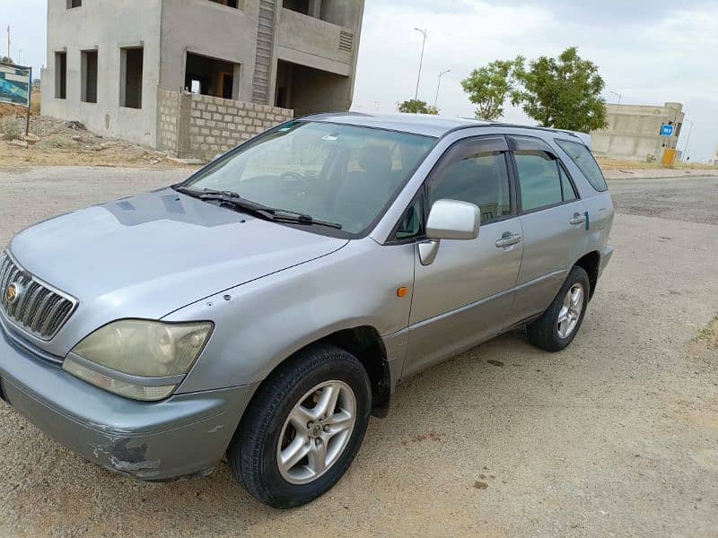 Toyota Harrier 2004 4