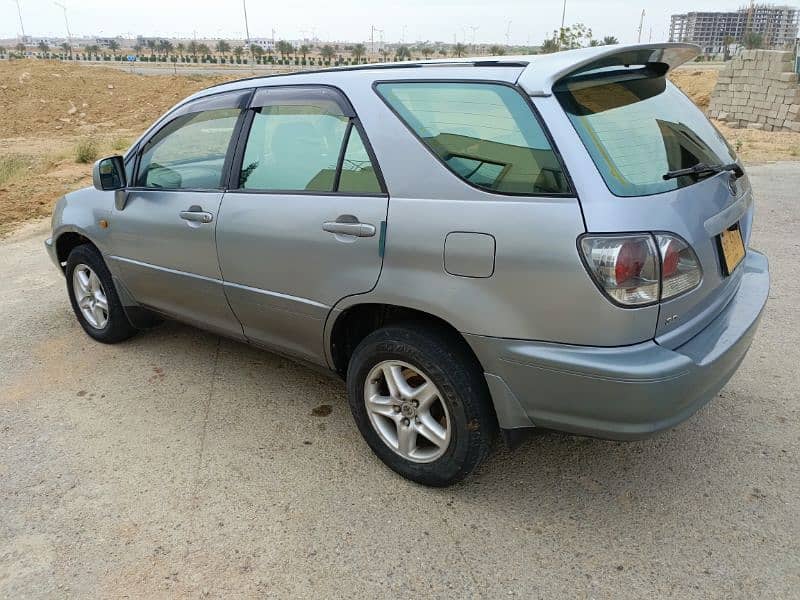 Toyota Harrier 2004 5