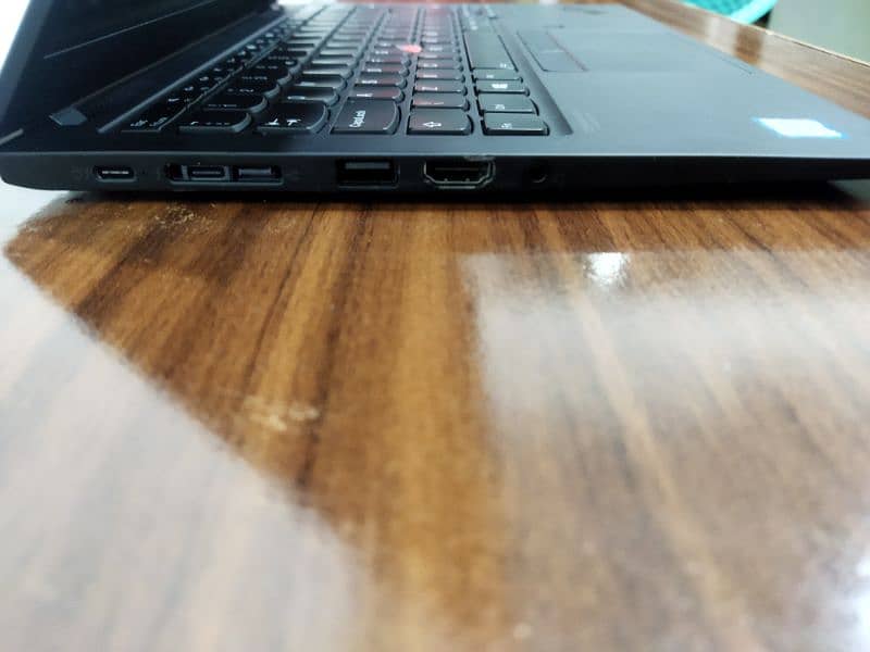 Lenovo X1 Carbon(7th-Gen)  | i5-8th Gen | 16/256GB | 14", 2K Screen 5