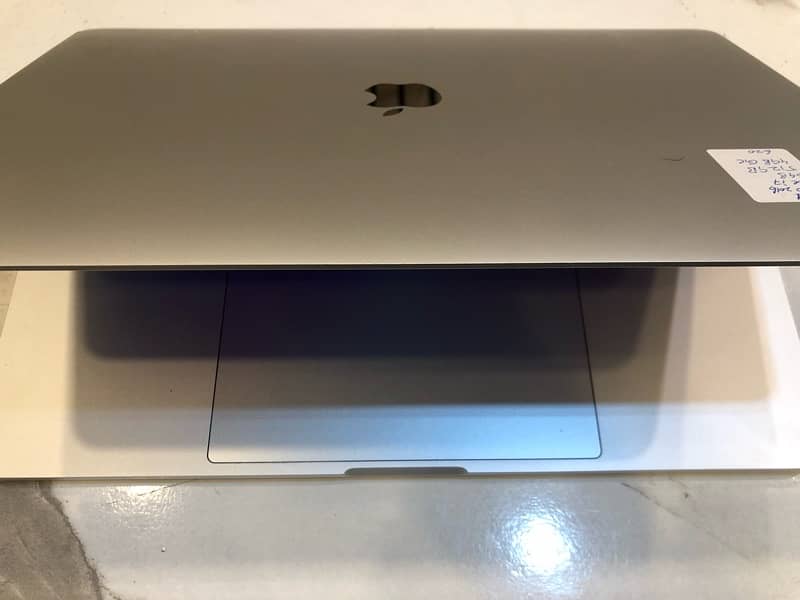 Apple MacBook Pro 2017.13” for sale 7