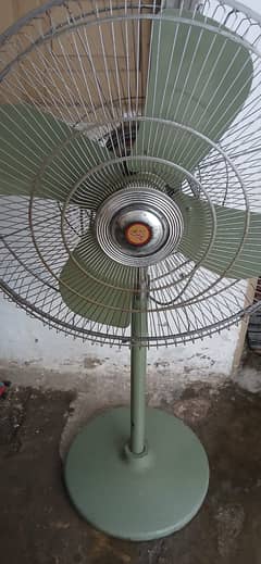 Full Size Yunas Pedestal Fan for Sale