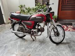 Honda 70 in good condition, call directly 0/3/4/4/1/0/8/4/6/9/6/ Wtp