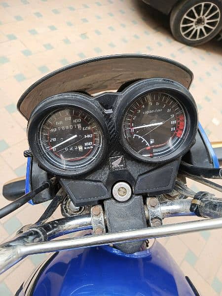 Honda CB 125 F 2022 Model Blue color 10/10 2