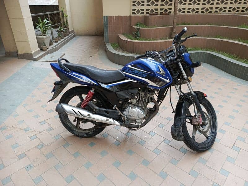 Honda CB 125 F 2022 Model Blue color 10/10 10