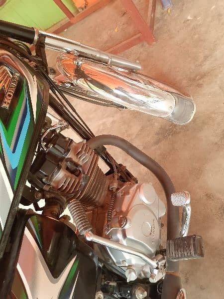 urgent sale Bike All okay hai . . . 03162043236 2