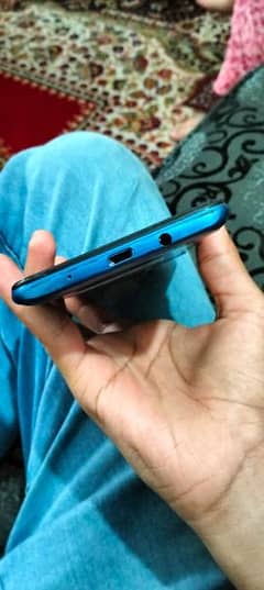 "urgent sale" Infinix hot 10 play with box charger  condition 10/8.5