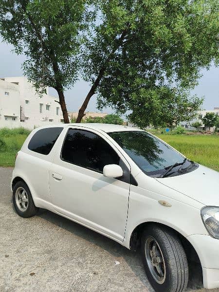 Toyota Vitz 2000 9