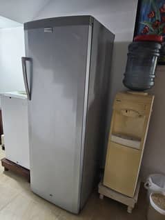 Vertical  freezer. . . CAREVELL. . . Good condition