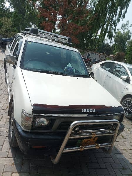 Isuzu D-Max 2002 8