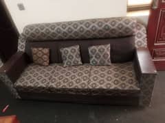 sofa set is up for sale