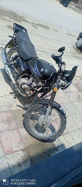 SUZUKI GS 150 3