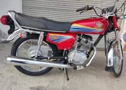 Honda 125 2011 model for sale WhatsApp number 03207375837