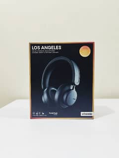 Los Angeles Urbanista Solar Powered Headphones Active Noice Cancelling