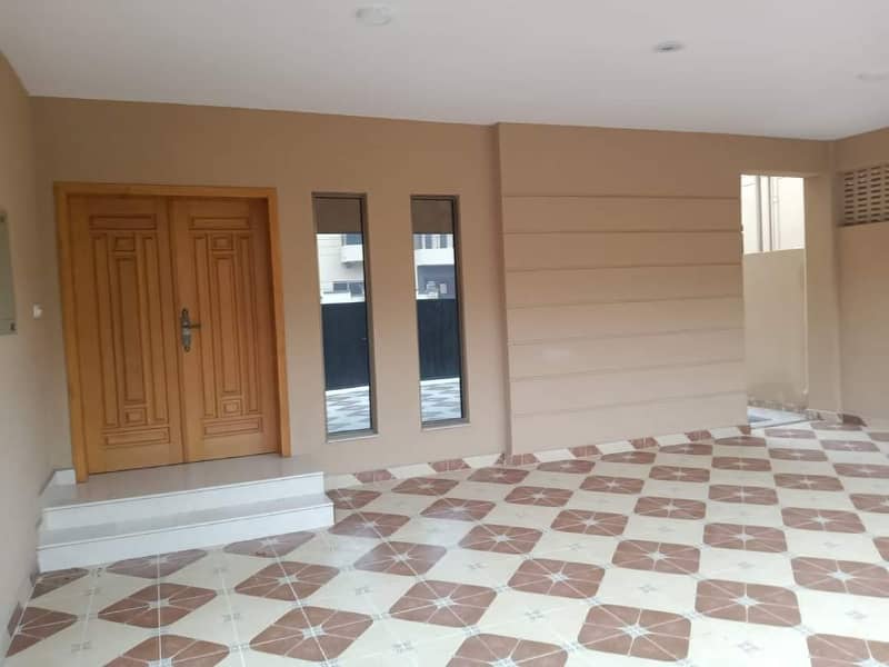 17 Marla Brig House For Sale In Askari 10 Sector F 2