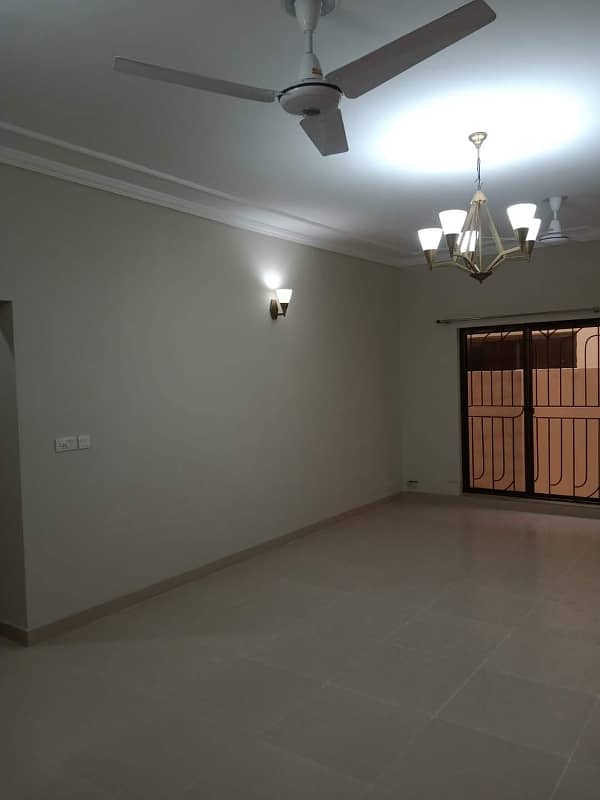 17 Marla Brig House For Sale In Askari 10 Sector F 14