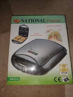 Sandwich Maker 4-slice