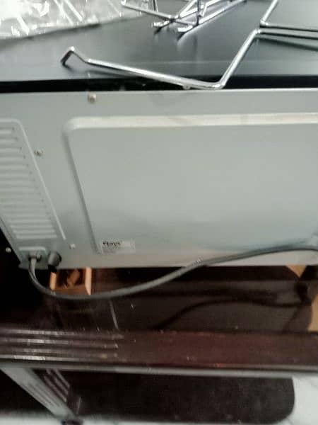 electric oven rays . 3-4 time used like as new 5