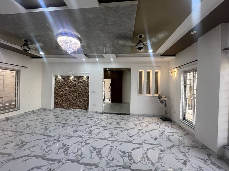 12 Marla Good Condition Upper Portion Available For Rent In Canal Garden Near Bahria Town Lahore 4