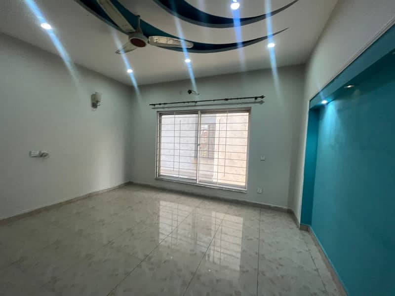 12 Marla Good Condition Upper Portion Available For Rent In Canal Garden Near Bahria Town Lahore 5