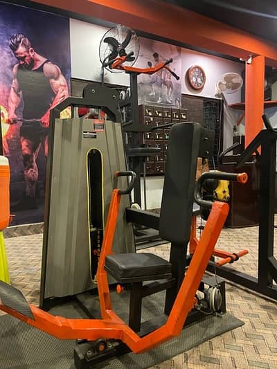 Female Gym trainer required