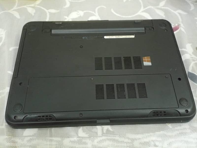 DELL Inpiron 3521 4