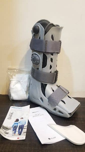 Aircast airselect walking Fracture boot walker 1