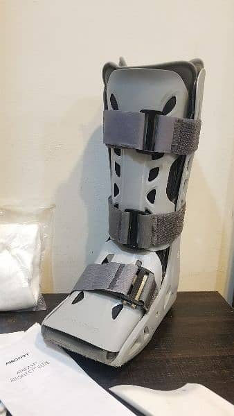 Aircast airselect walking Fracture boot walker 4