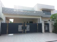 17 Marla Brig House For Sale In Askari 10 Sector F 0