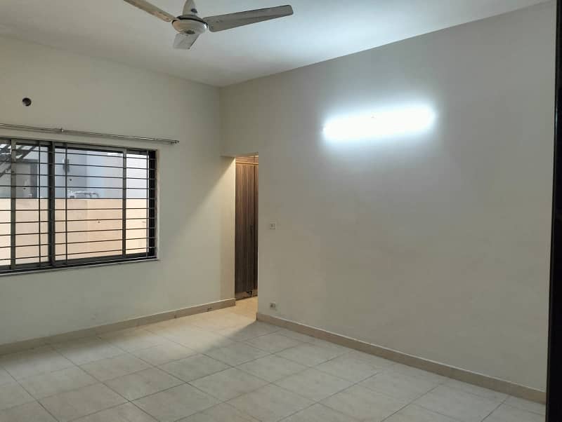 17 Marla Brig House For Sale In Askari 10 Sector F 13