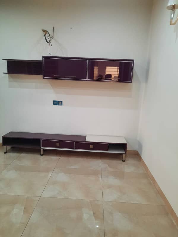 10 Marla Slightly Used House In Imperial Garden Block For Sale In Paragon City Hot Location 18