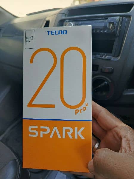 Tecno sprak 20pro plus 8+8,256,saaf set rabta no 03017014967 1