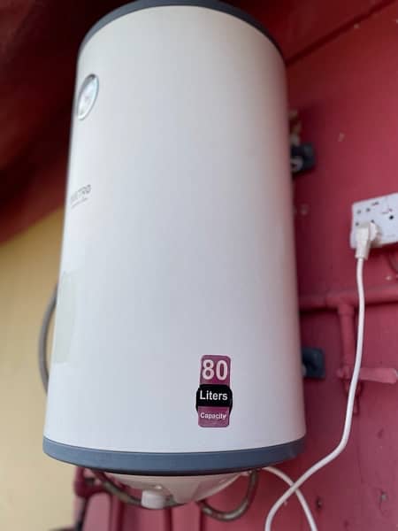 Beetro Fast Electric Geyser (80) Liters 1