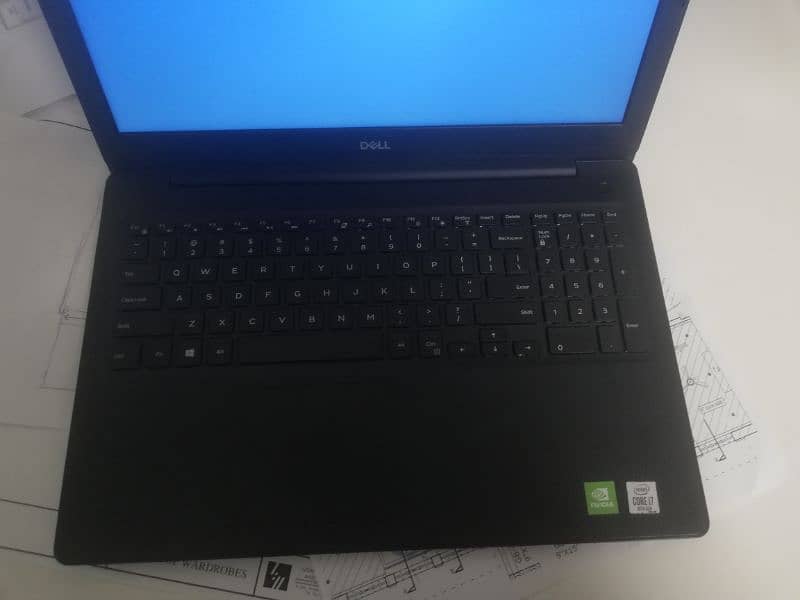 DELL INSPIRON i7 10th gen, 256 1tb, 16gb, 9