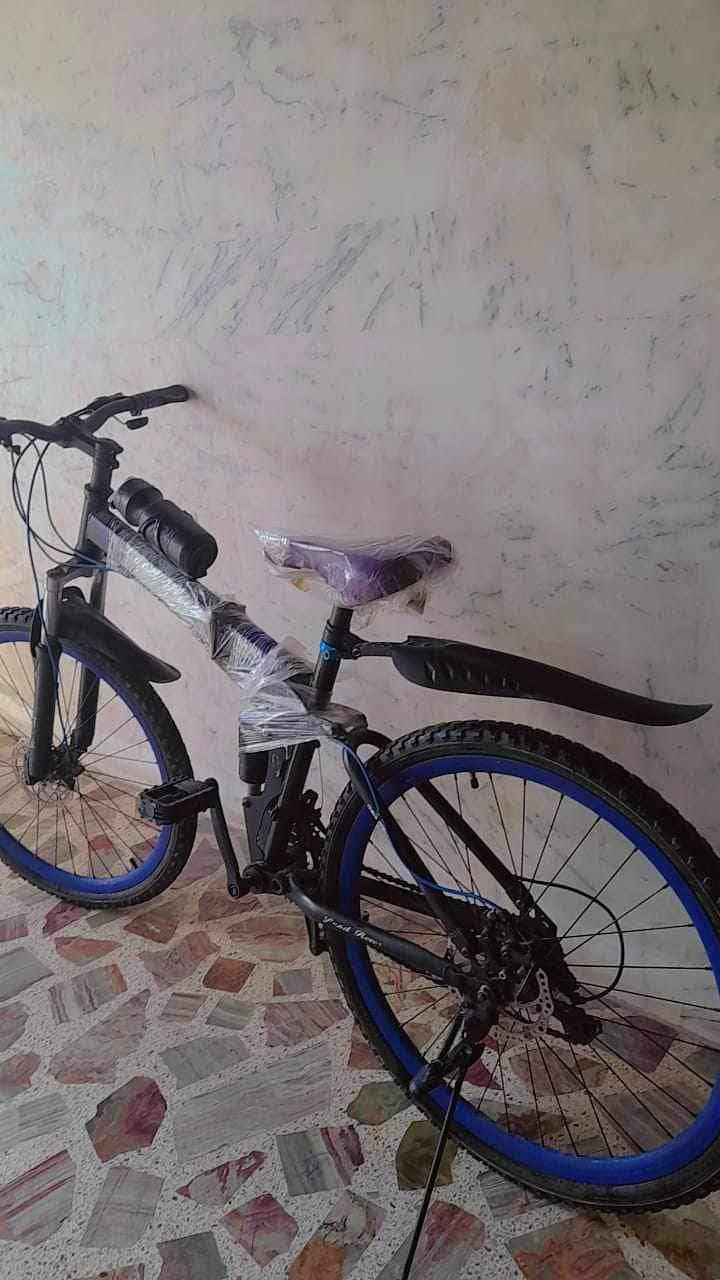 26 inch Land Rover bicycle 0