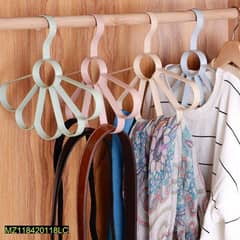 Flower Shaped 5 Slot Hanger Pack of 4 0