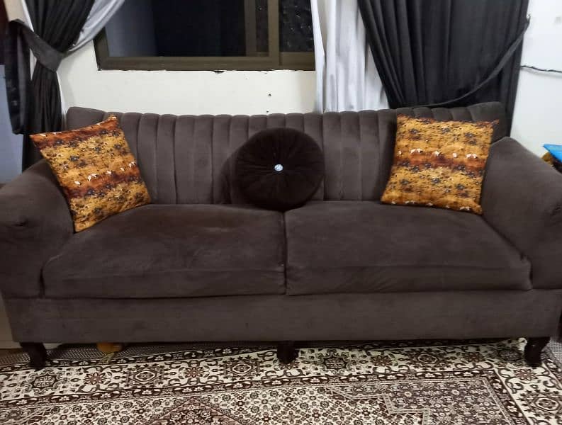 Sofa set with cusions 2