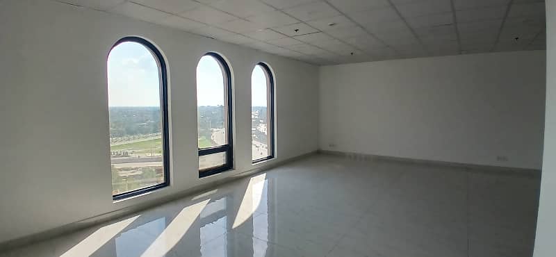 Brand New 621 Square Feet Office Space Available For Rent In Gulberg Grand Square Mall, Lahore 15