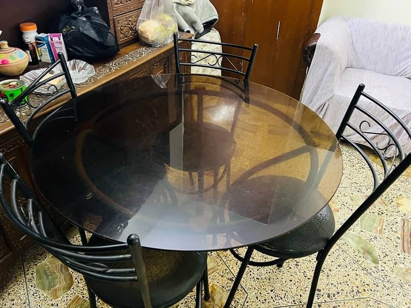 urgent sale dinning table plus dressing table 12