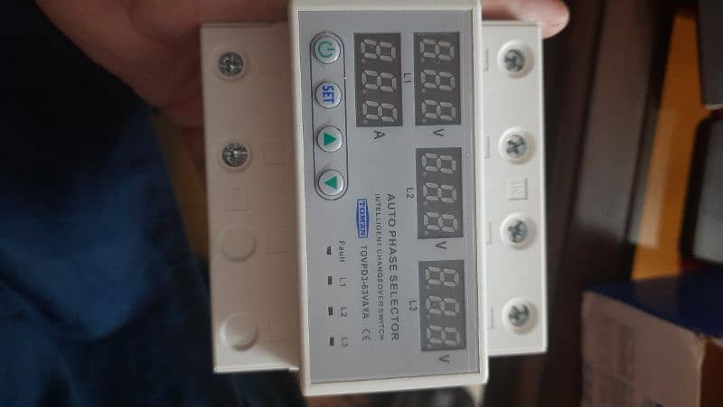 Tomzn 3 phase Auto Phase selector voltmeter under over voltage 3