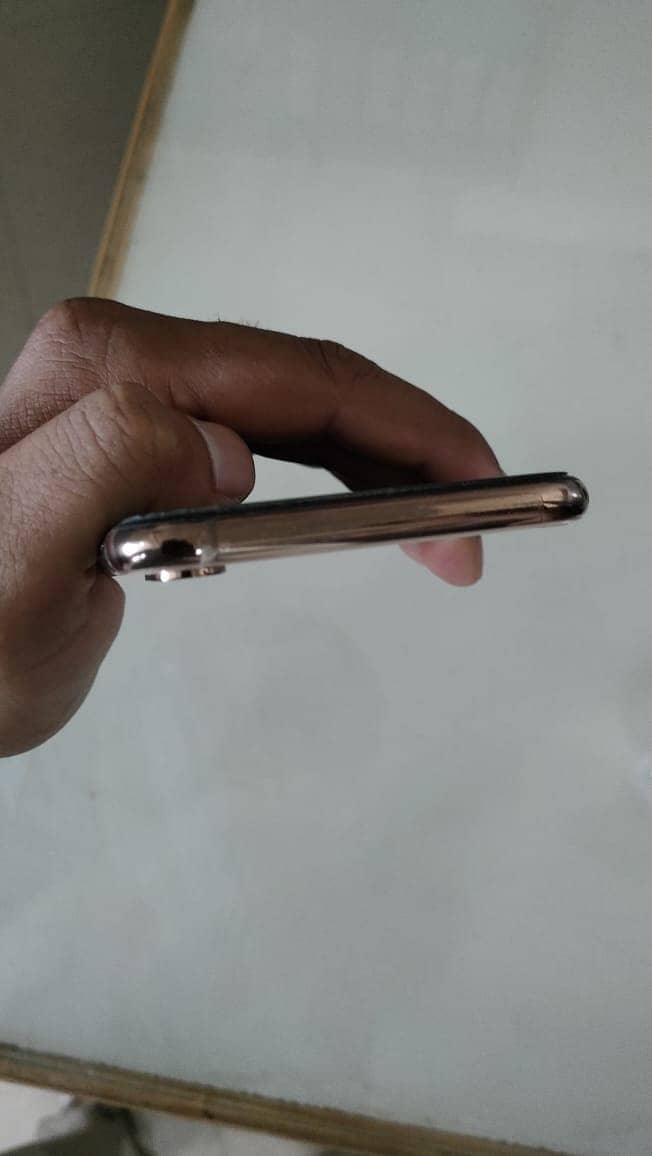 Iphone XS Max 256 PTA Approved 1