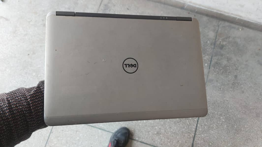 Dell latitude e7240 laptop 2