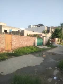 12.5 Marla Plot For Sale Pcsir Staff Society Gated Society Near College Road Near Commercial Market School Public Transport Nearest Ameer Chowk College Road All Facility Available