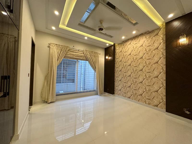 5 MARLA ULTRA MODERATE FULLY DESIGNER HOUSE AVAILABLE FOR RENT 16