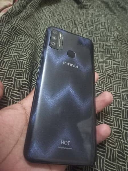 infinix hot 9 play 4/64 3