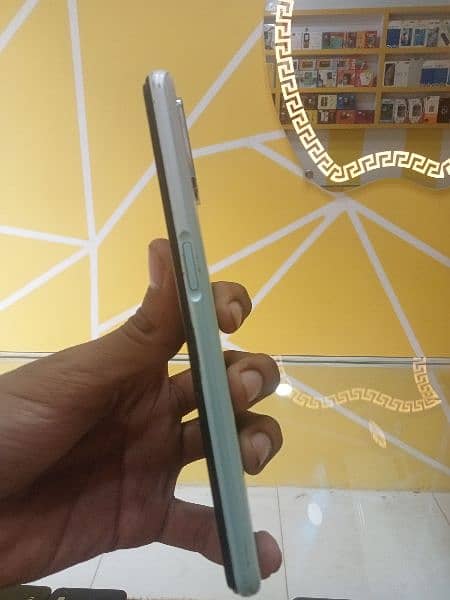 oppo a52 brand new condition 4