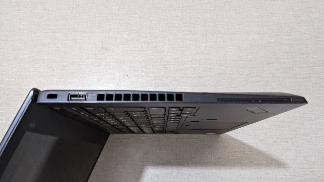 Lenovo Thinkpad x280 smart laptop 3