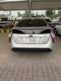 Toyota Prius S 2018/2021 Full option