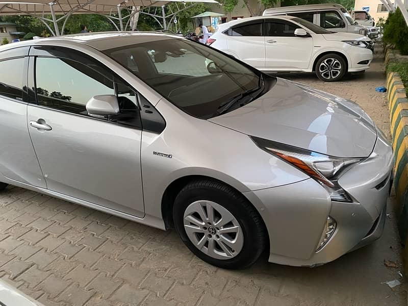 Toyota Prius 2018 16