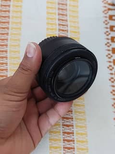 Canon 50mm 1.8 slightly used . . . Condition 9/10